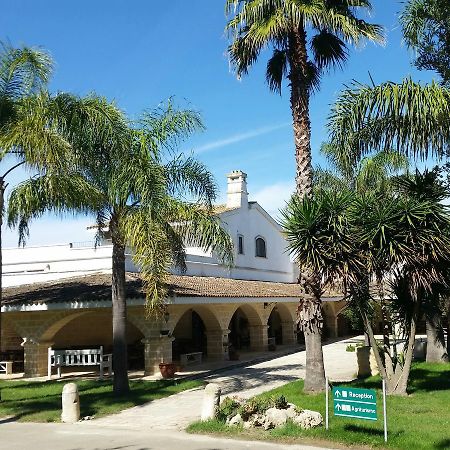 Agriturismo Torrevecchia San Pancrazio Salentino Exterior foto